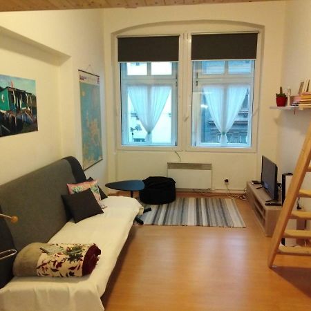 Studio Husitska 114/74 Prag Eksteriør billede